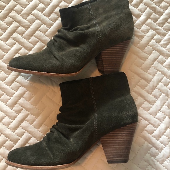 Splendid brand Olive green suede booties - Picture 3 of 13